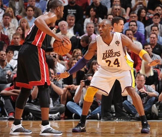 足球完全可 足球完全可