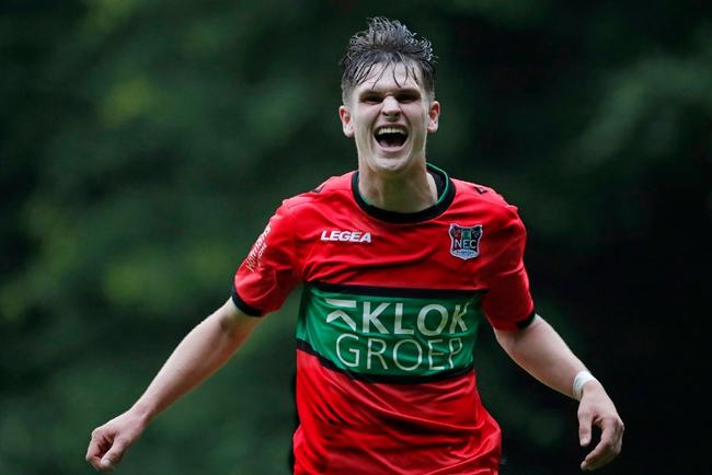 境里迟迟看 境里迟迟看